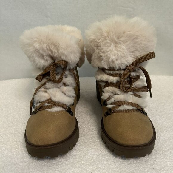 NWT*Unionbay Kacie Soft Faux Fur Suede Lace Up Dark Tan Ankle Boots 2" Heel-7.5 - Picture 2 of 14